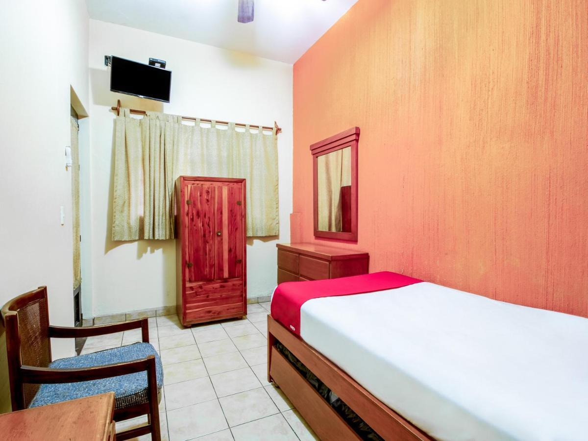 Oyo Hotel Posada Garibaldi Guadalajara Buitenkant foto