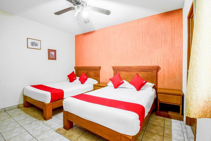 Oyo Hotel Posada Garibaldi Guadalajara Buitenkant foto