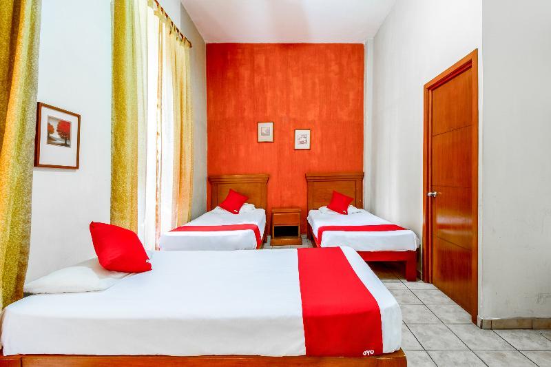 Oyo Hotel Posada Garibaldi Guadalajara Buitenkant foto